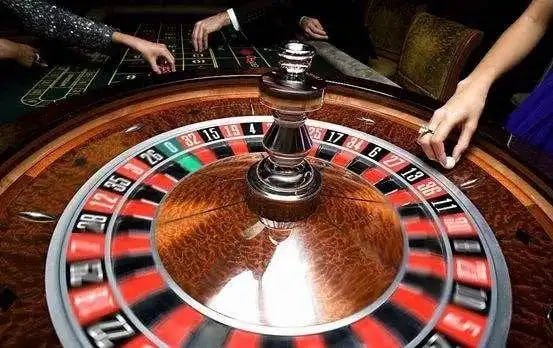 Perbandingan navigasi mobile yang jelas
